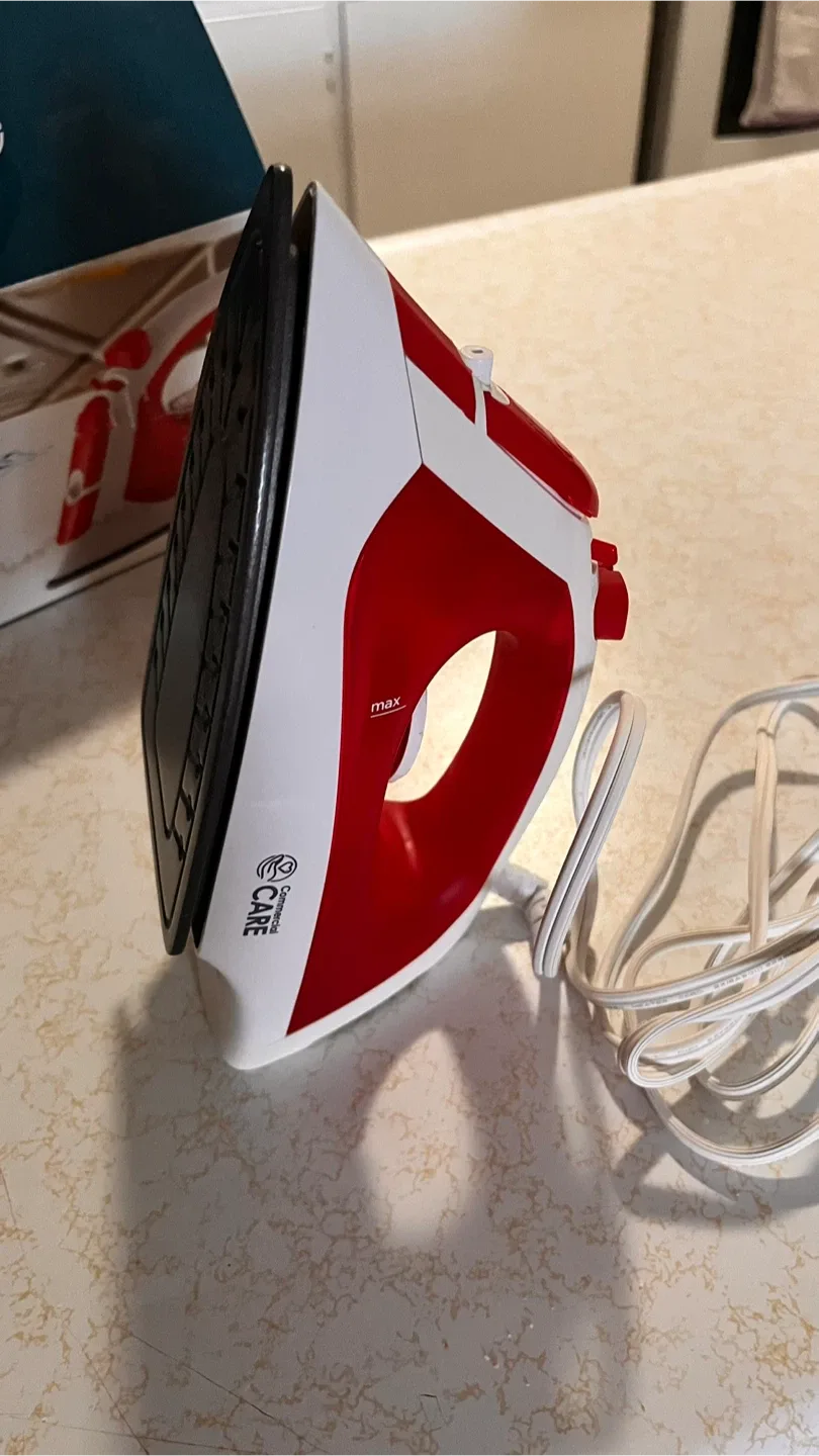 Commercial Care Steam Iron - Like New! image indicator(2)