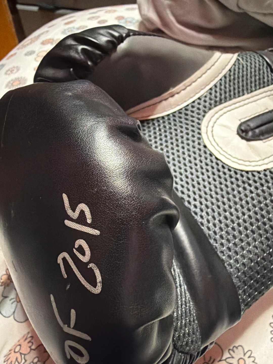 Everlast Boxing Gloves - Signed Boom Boom - photo 2