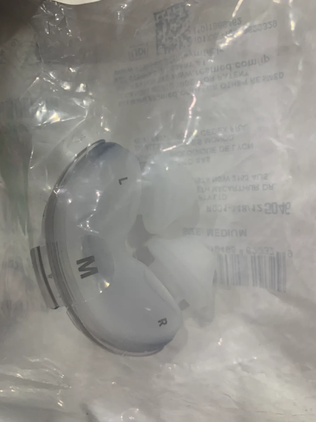 ResMed AirFit P10 Pillow - Medium image indicator(3)