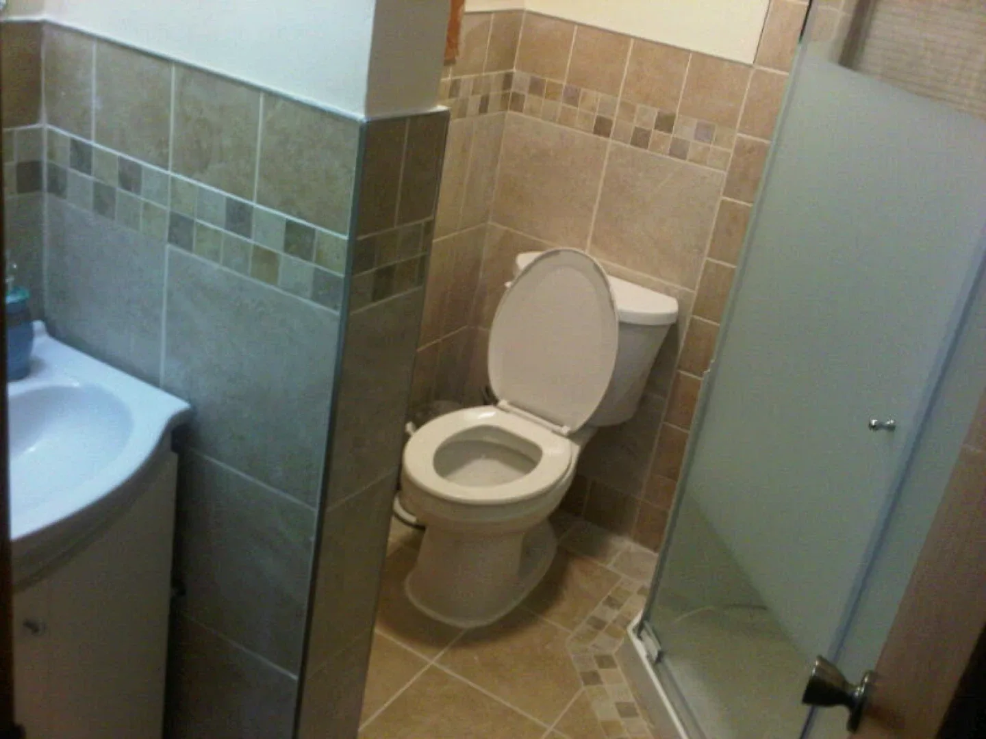 4 Bed 2 bath Apartment for rent from Jan1/2026 image indicator(4)