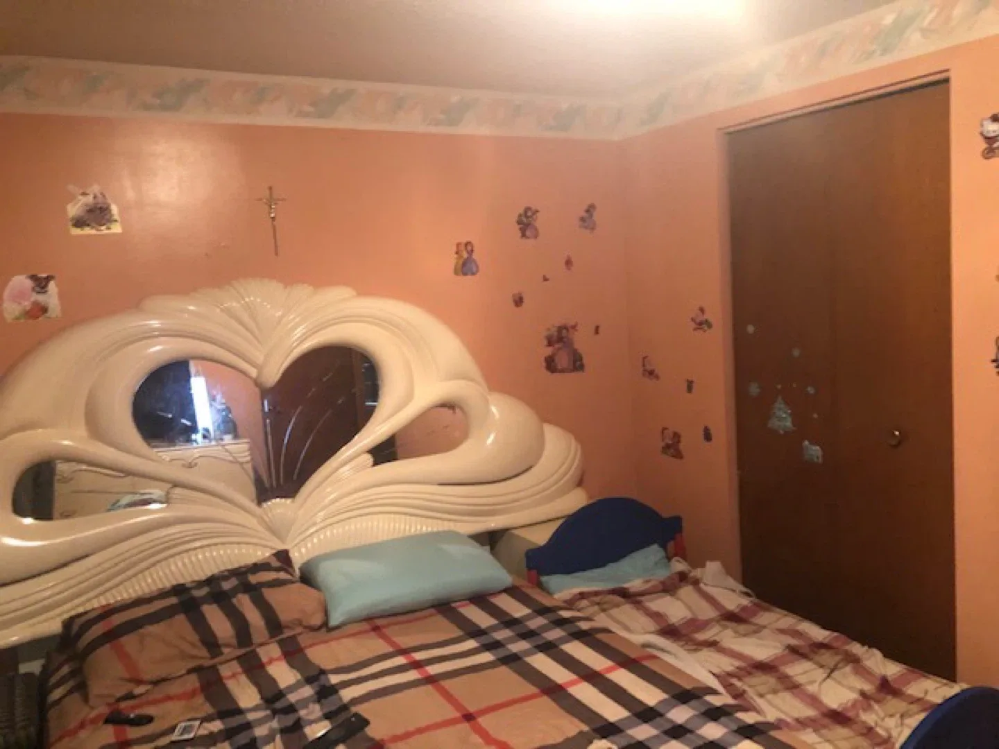 4 Bed 2 bath Apartment for rent from Jan1/2026 image indicator(7)