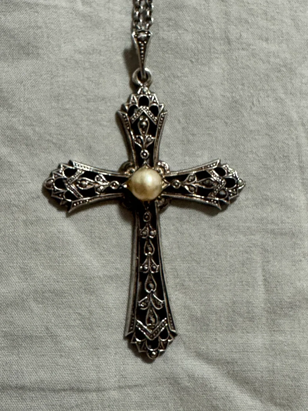 Cross Pendant Necklace image indicator(2)