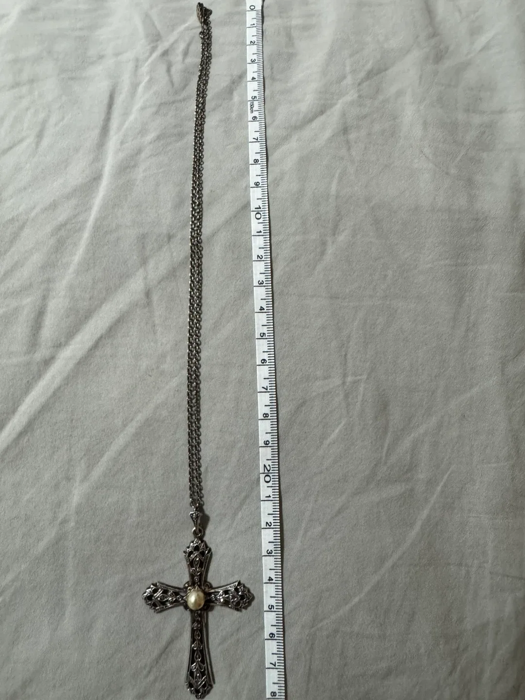 Cross Pendant Necklace image indicator(8)