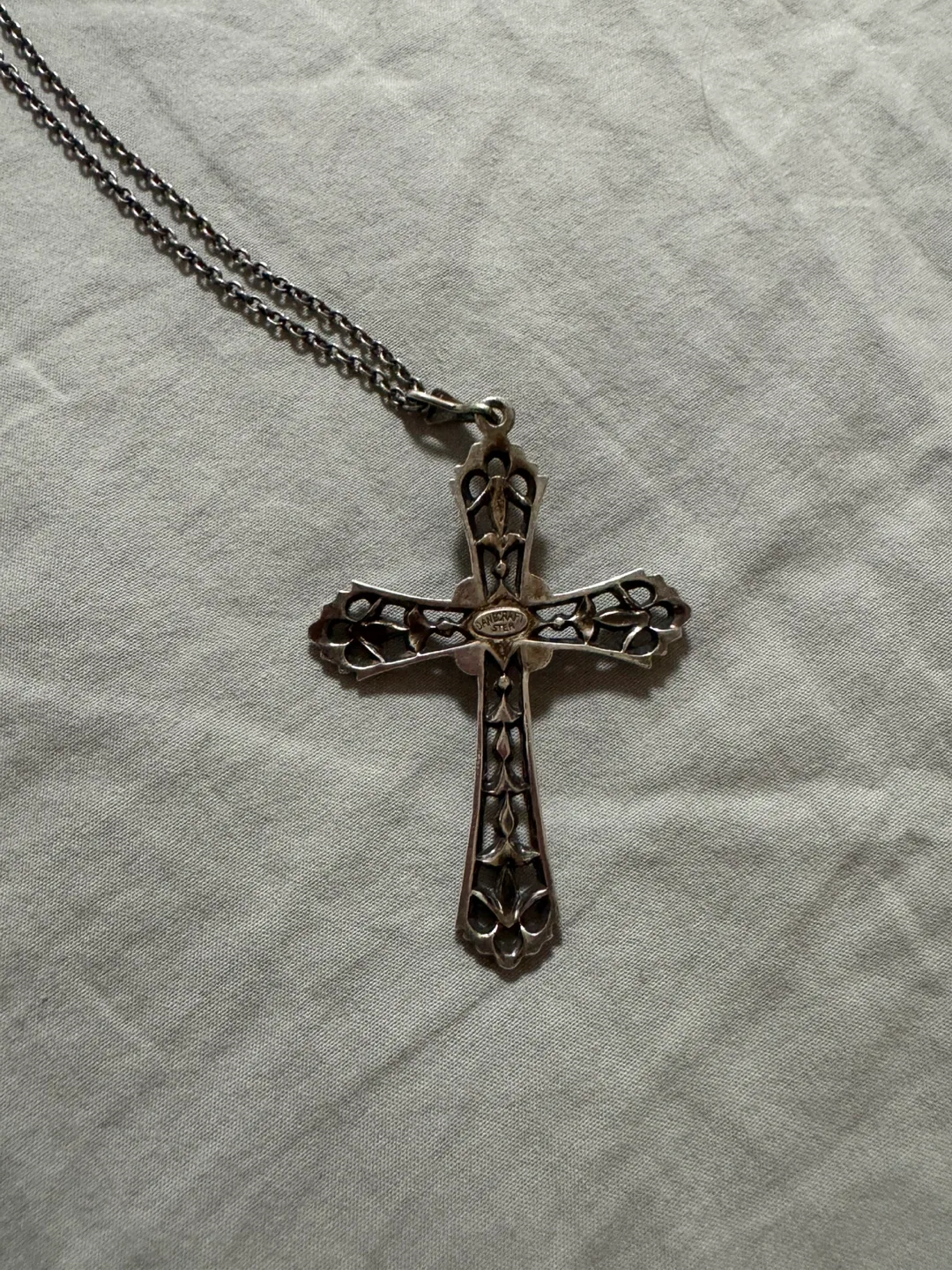 Cross Pendant Necklace image indicator(7)