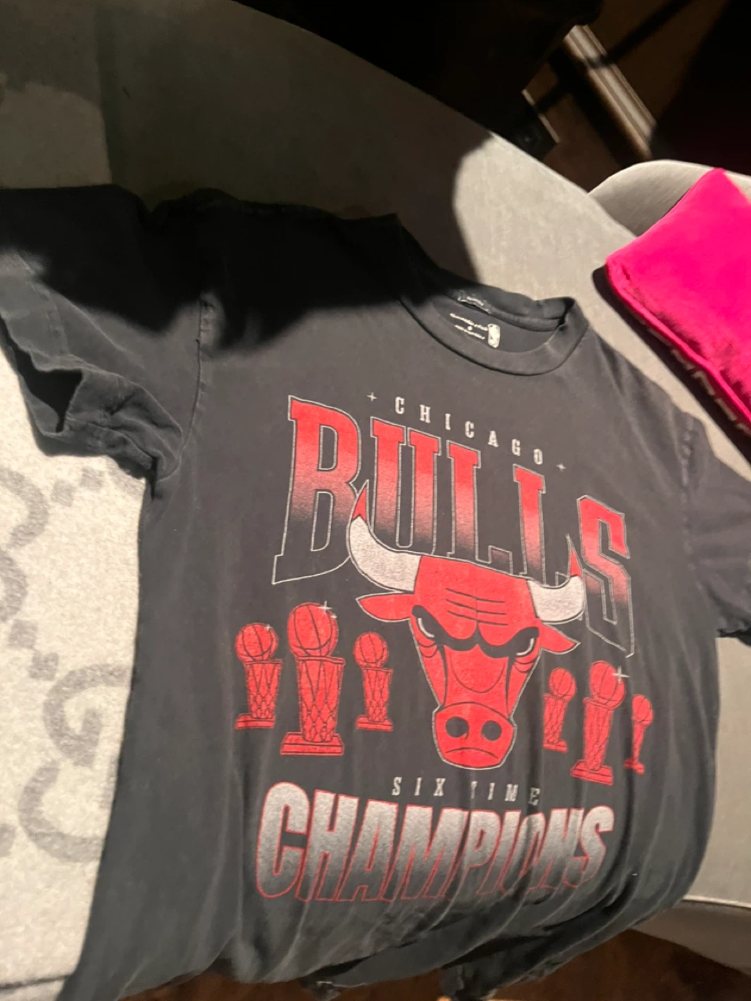 Abercrombie & Fitch Chicago Bulls T-Shirt - photo 3