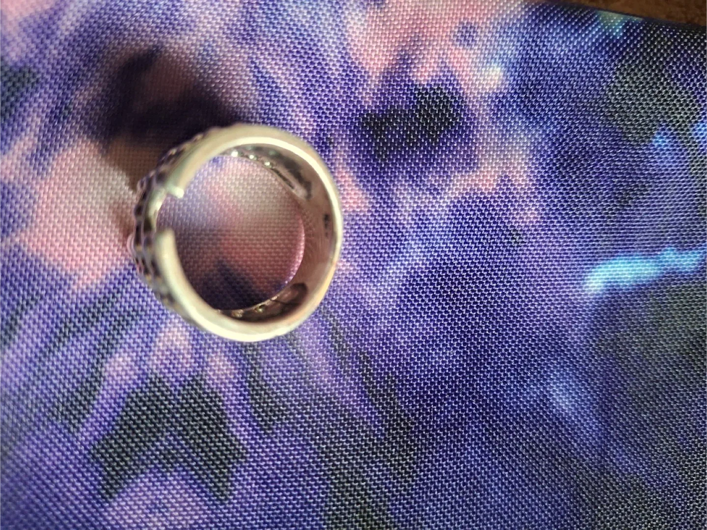 Silver ring with round ball detail (stamped 925) image indicator(3)