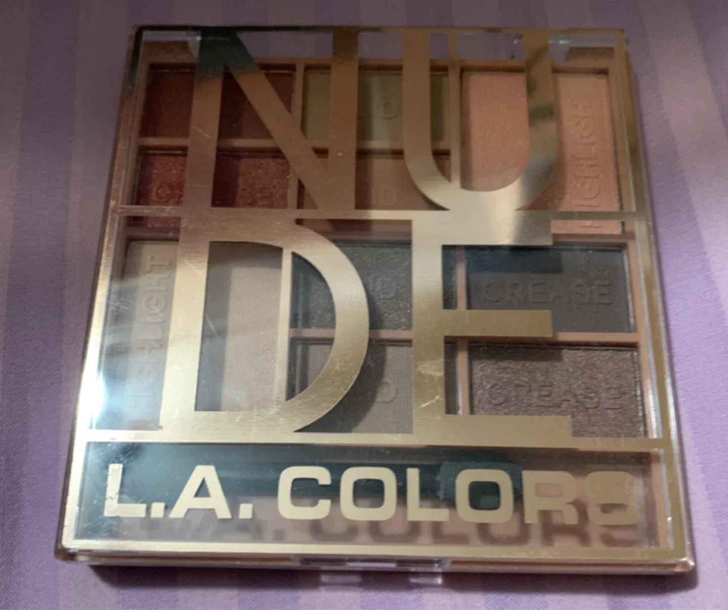 L.A. Colors Nude Eyeshadow Palette image indicator(2)