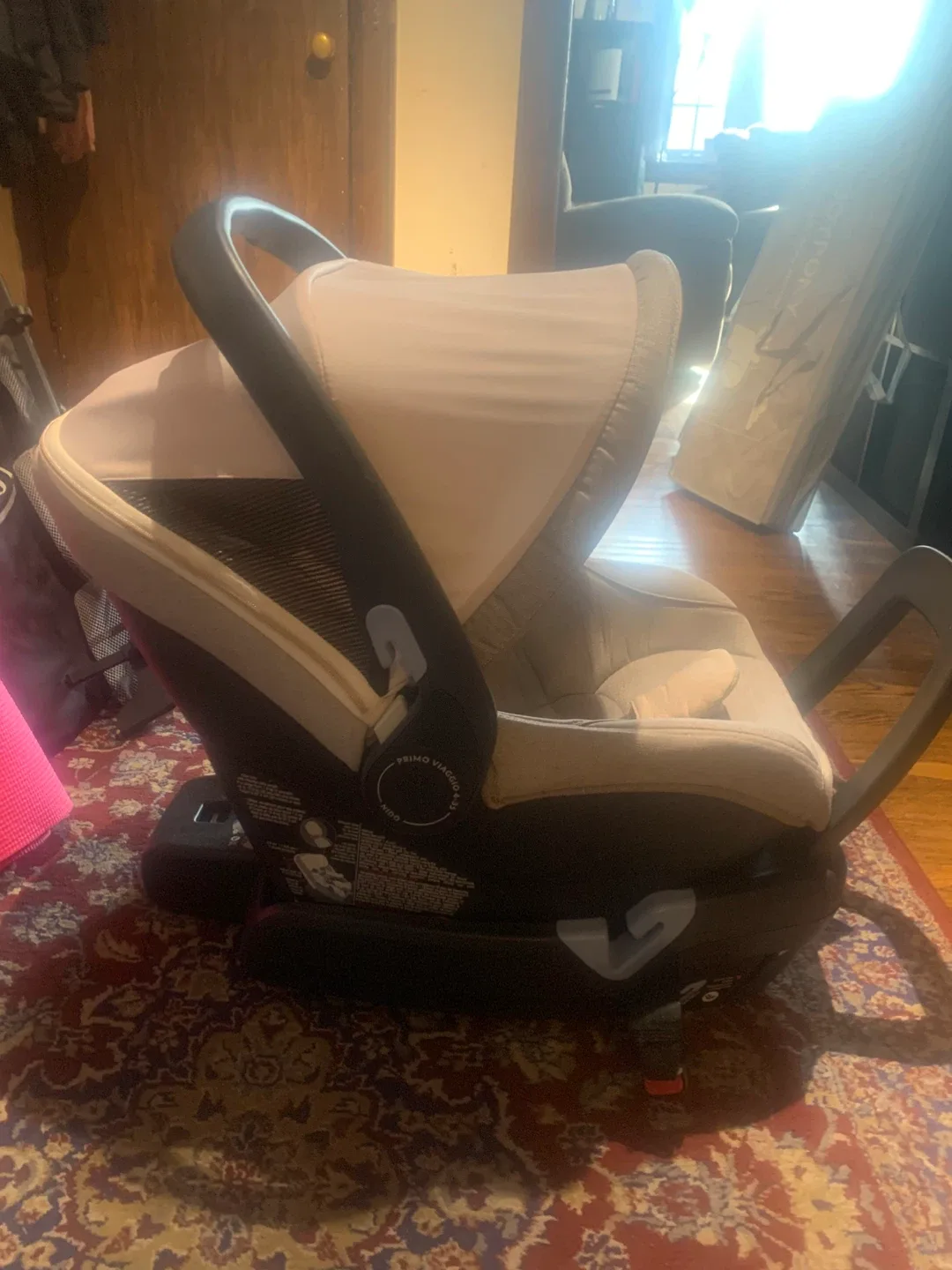Peg Perego Primo Viaggio Infant Car Seat image indicator(2)