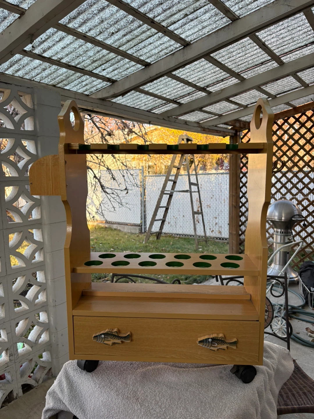 Wooden Fishing Rod Rack - photo 2