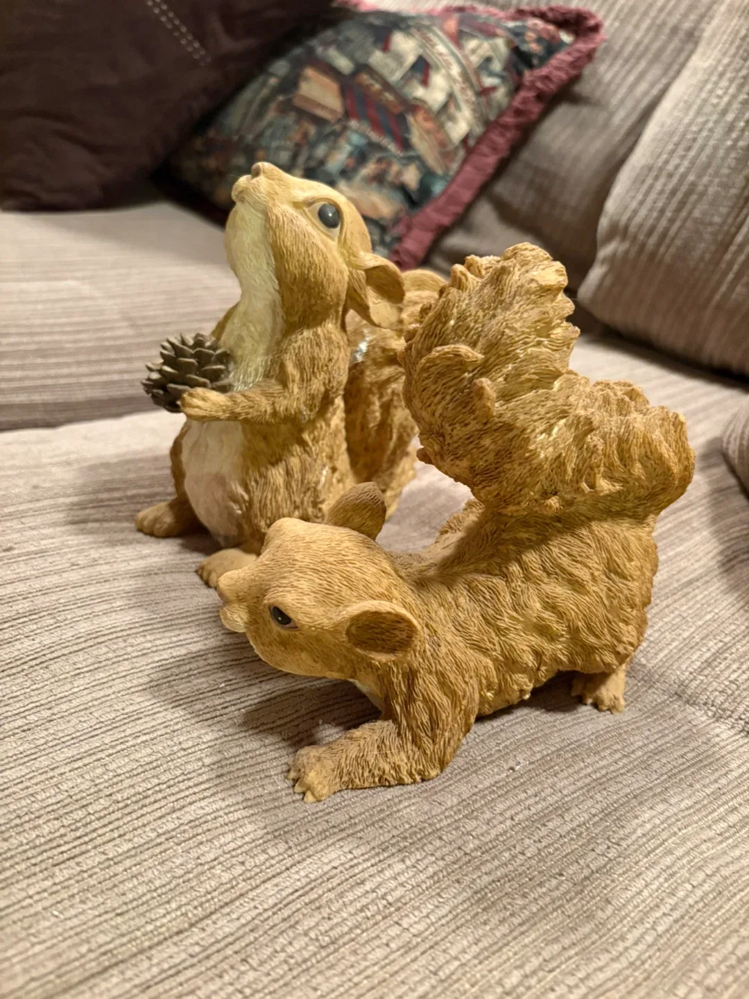 Squirrel Figurines - Set of 2 image indicator(3)