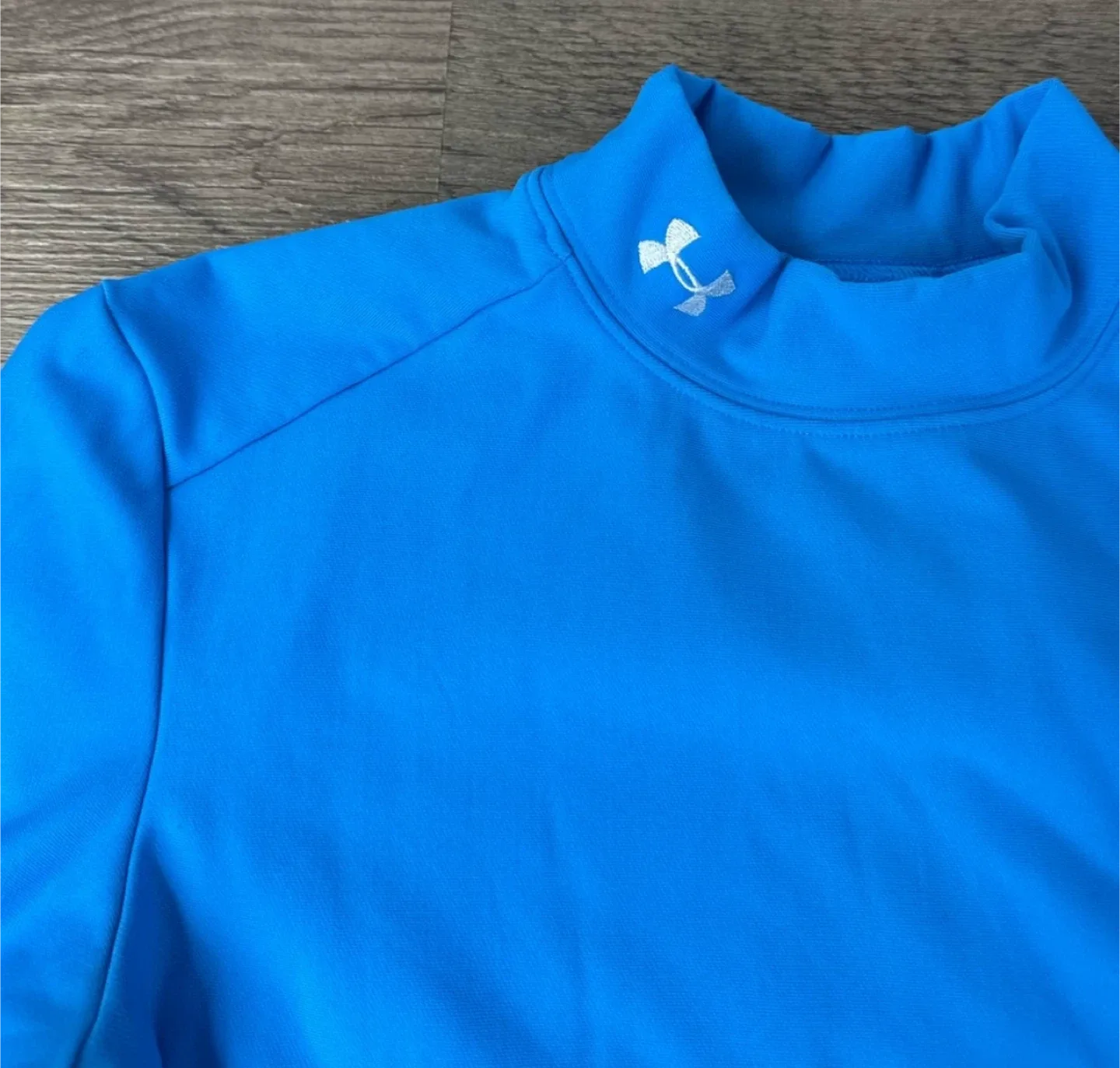 Under Armour Blue Long Sleeve Shirt. Size S