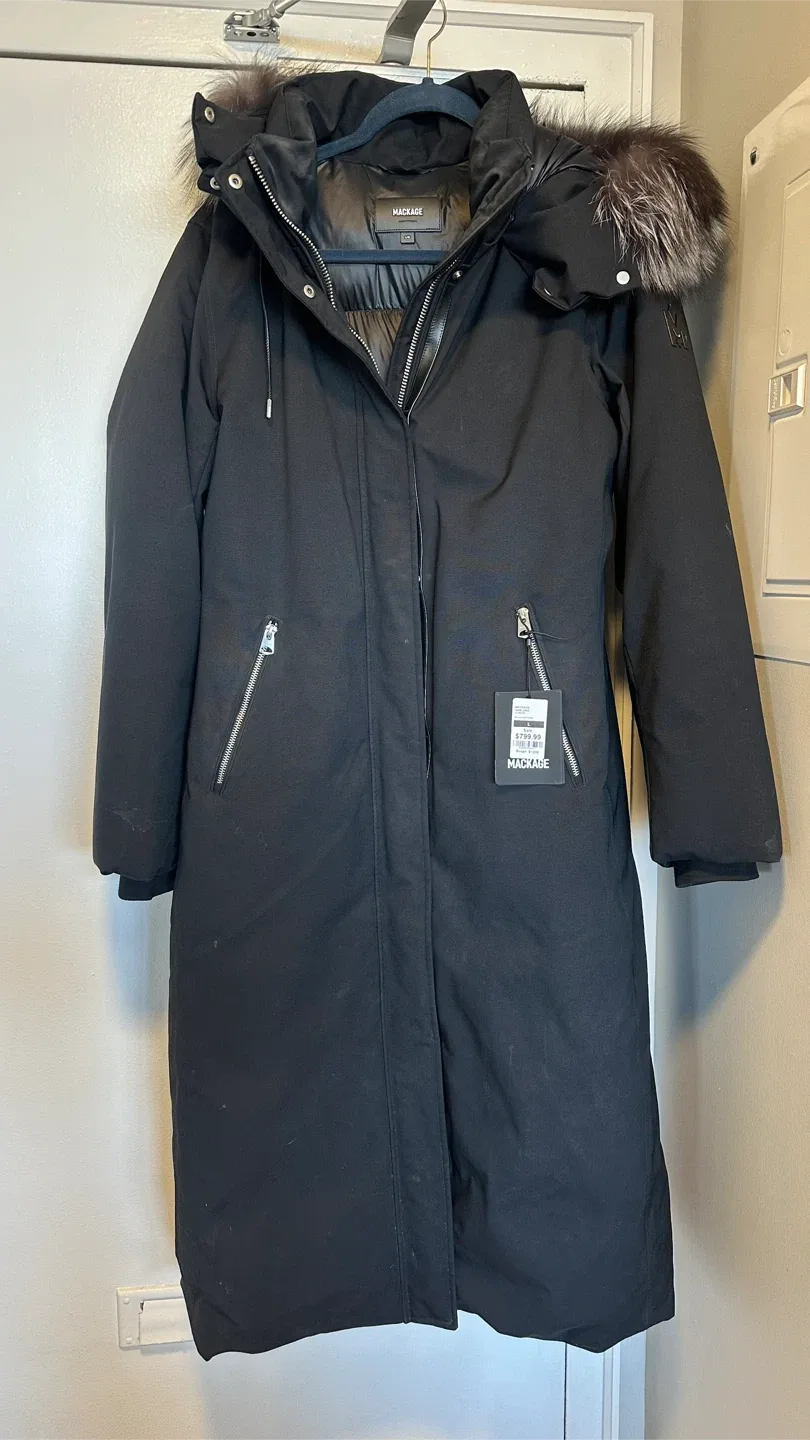 Mackage Le Supreme Black Winter Coat L image indicator(2)