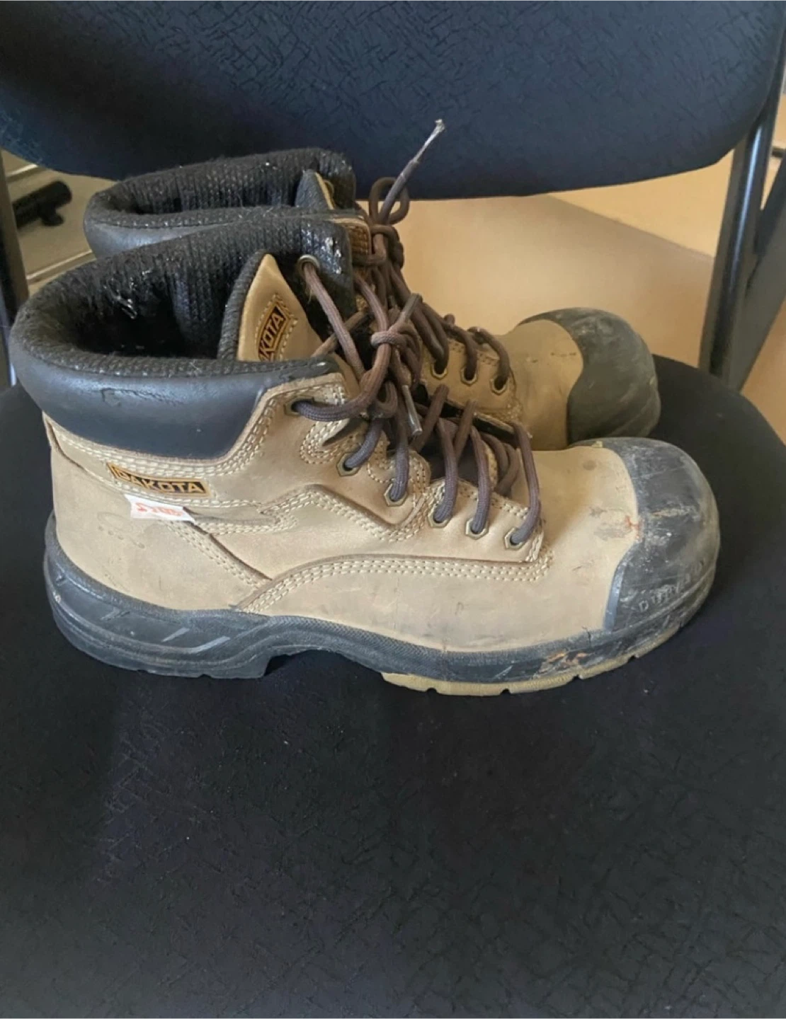 Dakota Work Boots - Size 10.5 fits small like a 9.5 - photo 2