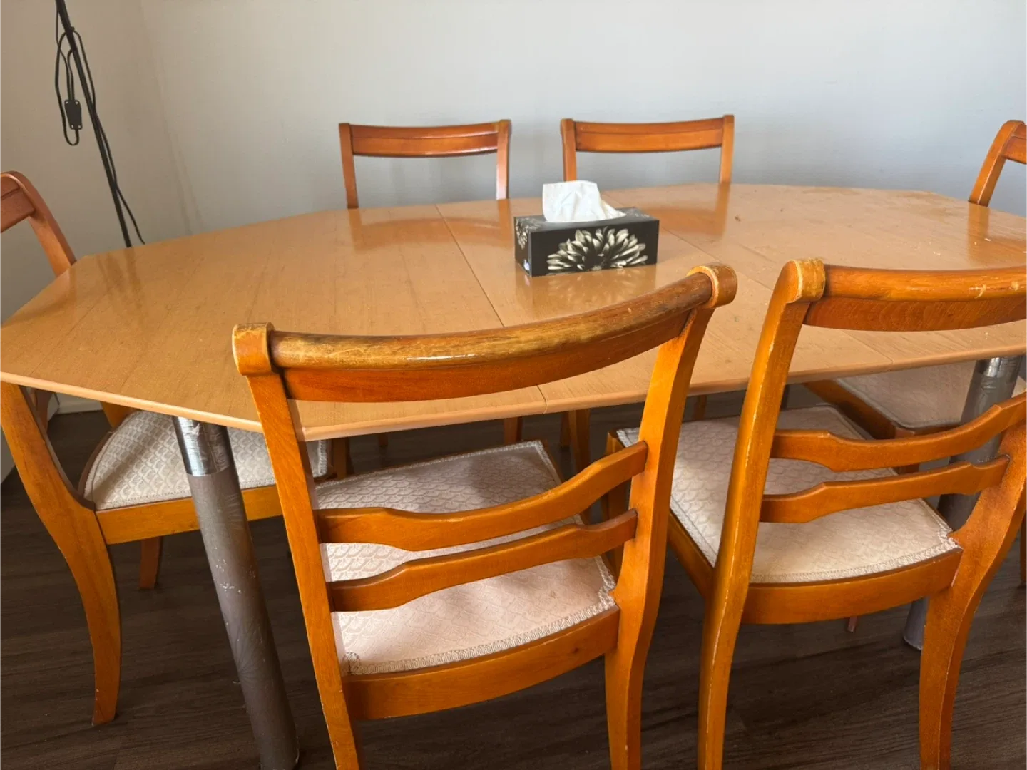 Wooden Dining Table with 6 Chairs image indicator(4)