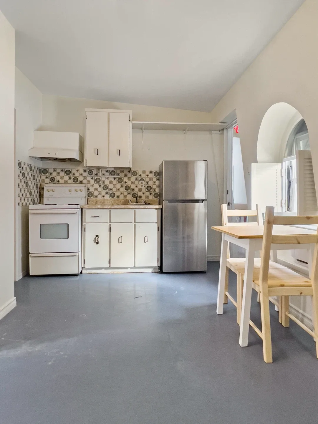 Furnished Studio Apartment (Moss Park) image indicator(3)