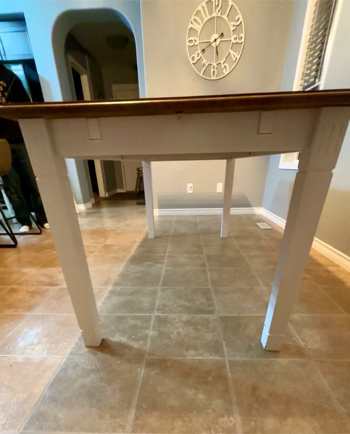 Wooden Dining Table image indicator(4)