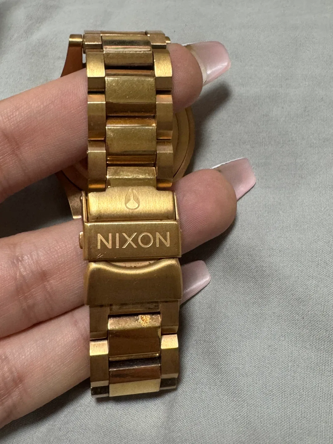 Nixon The Facet 38 Gold Watch image indicator(3)