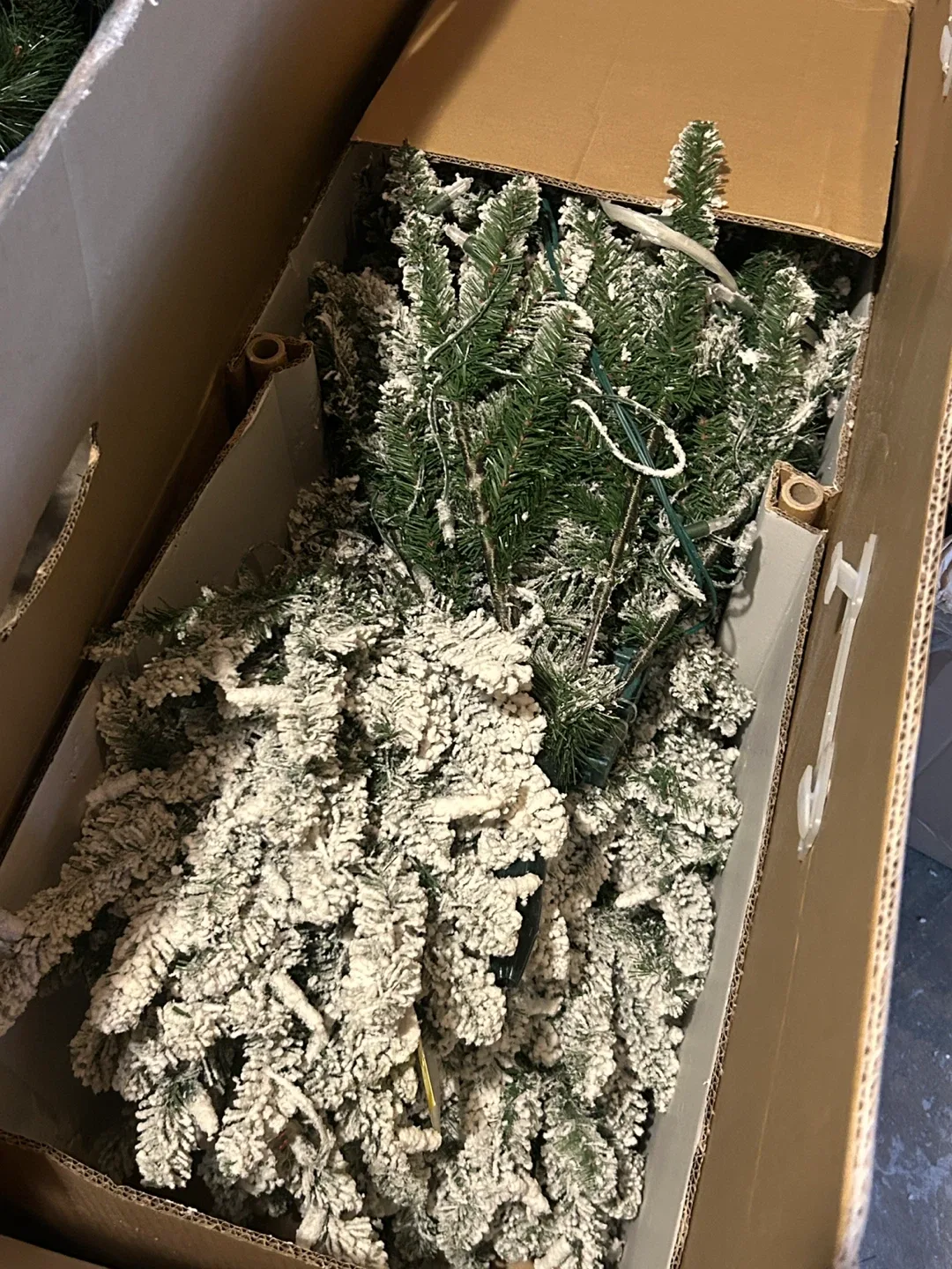 Christmas Tree with remote image indicator(5)