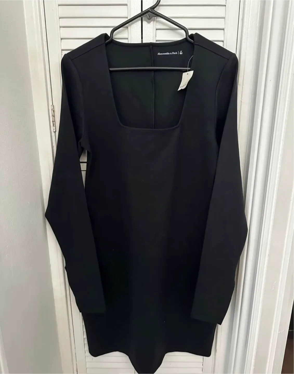 New Abercrombie & Fitch Black Dress - LT thumbnail