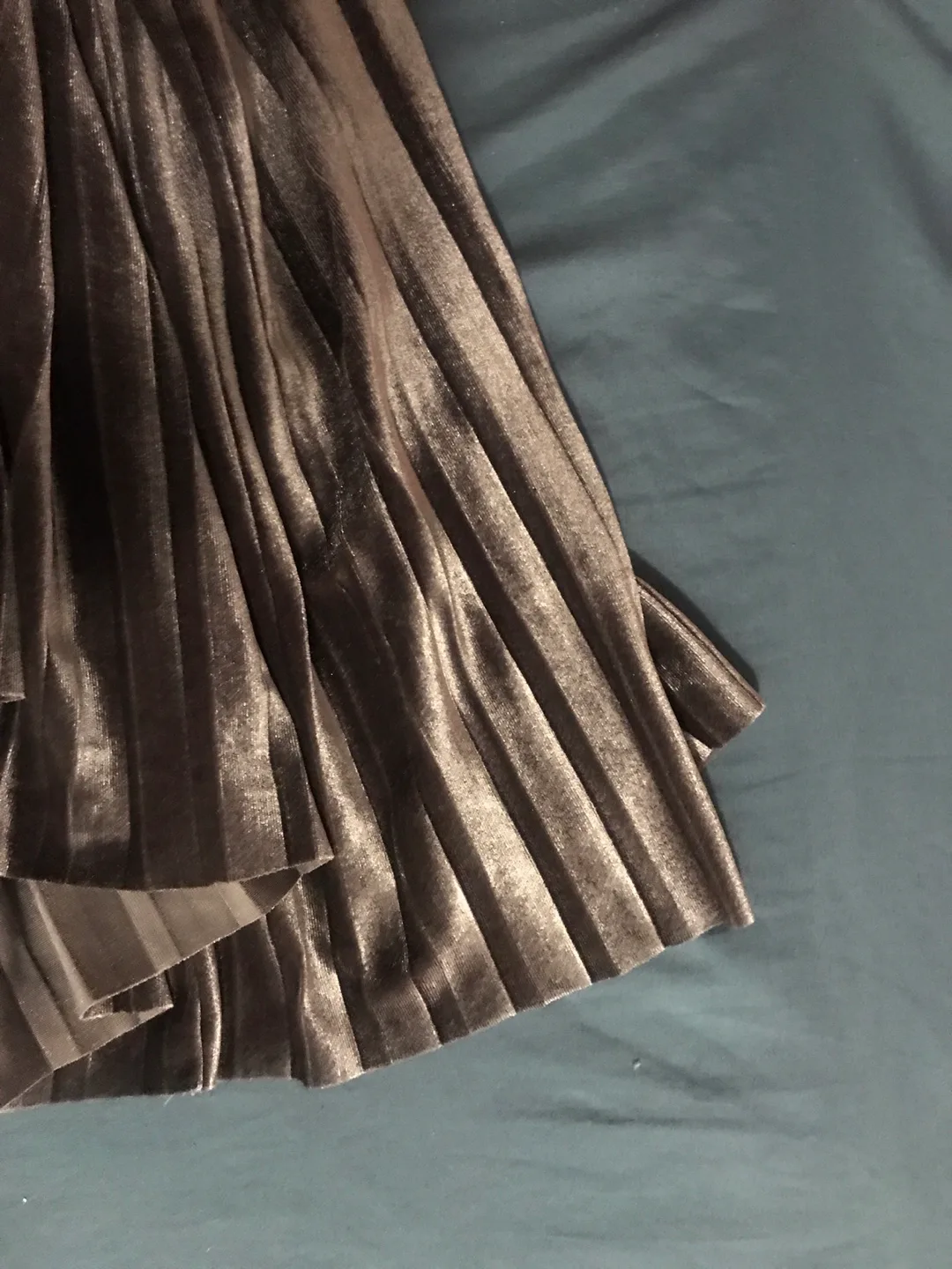 Grey velvet Pleated Skirt