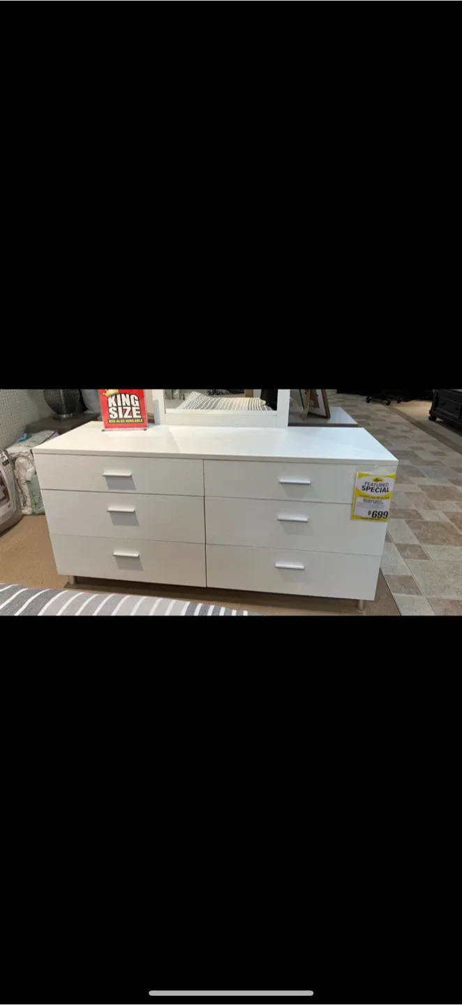 White 6-Drawer Dresser