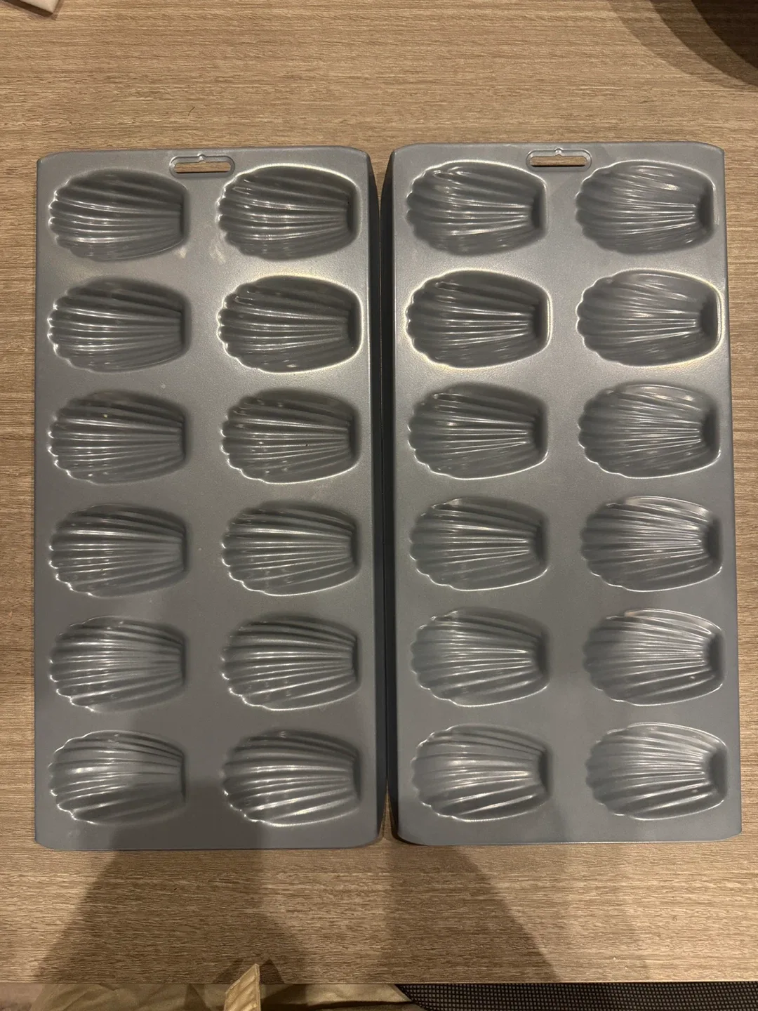 Madeleine Pans - Set of 2 thumbnail