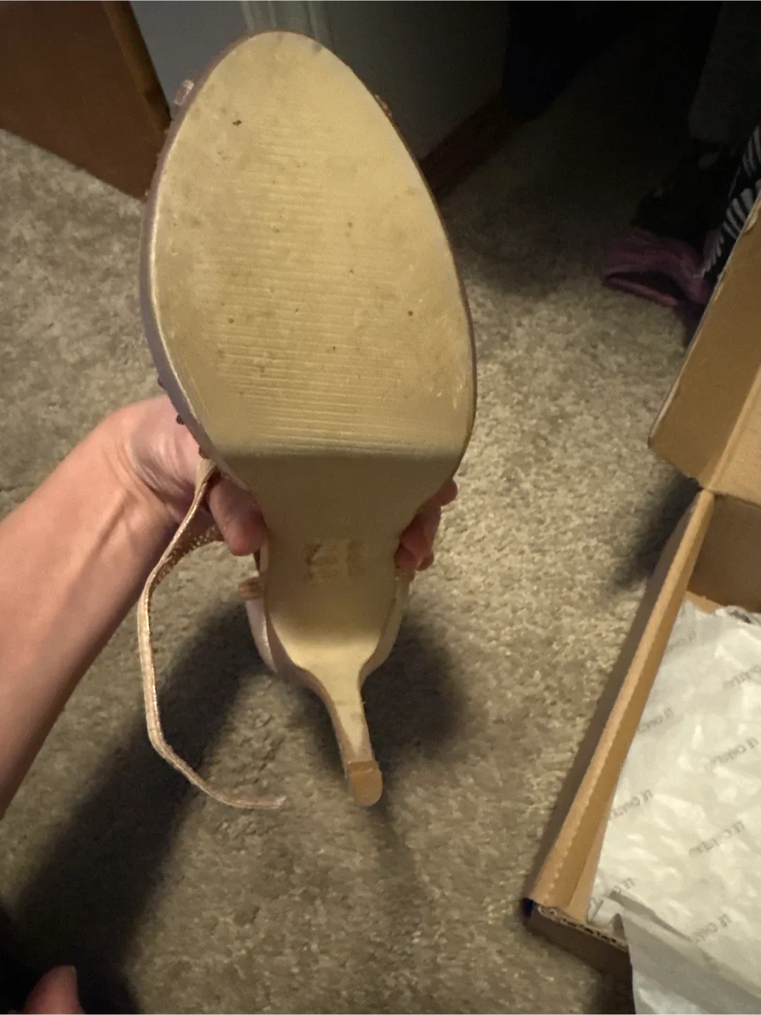 Le Chateau Heels - Size 6 image indicator(4)