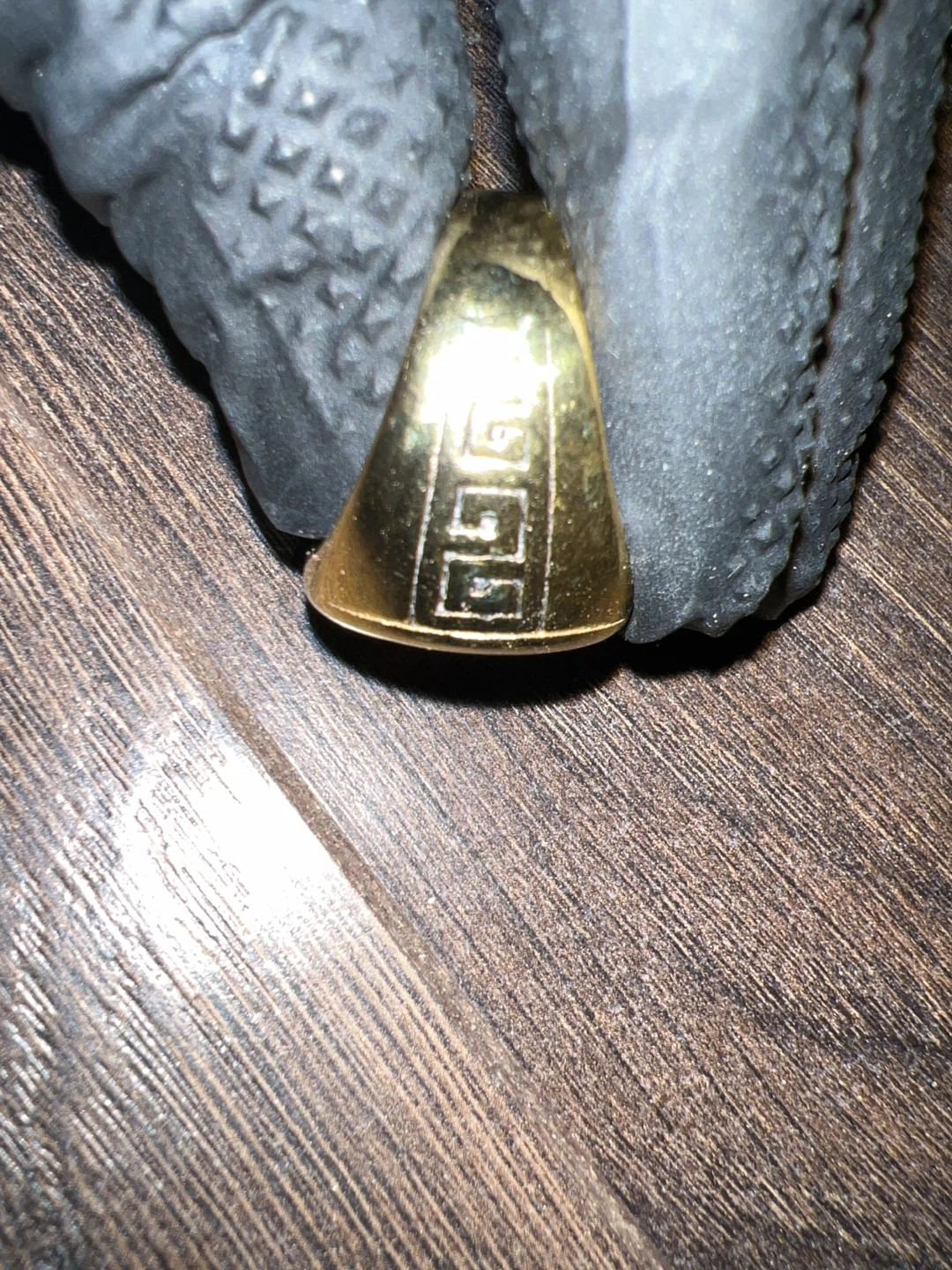 Gold Tone Ring - photo 4