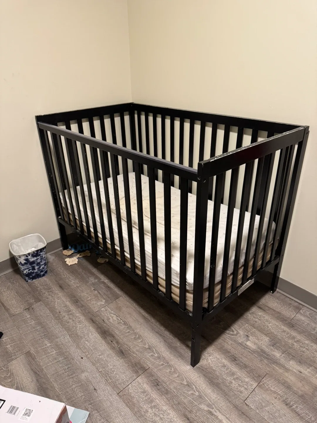 Baby Crib & mattress