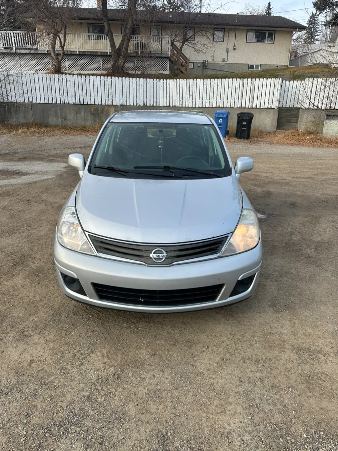 Silver Nissan Versa image indicator(6)