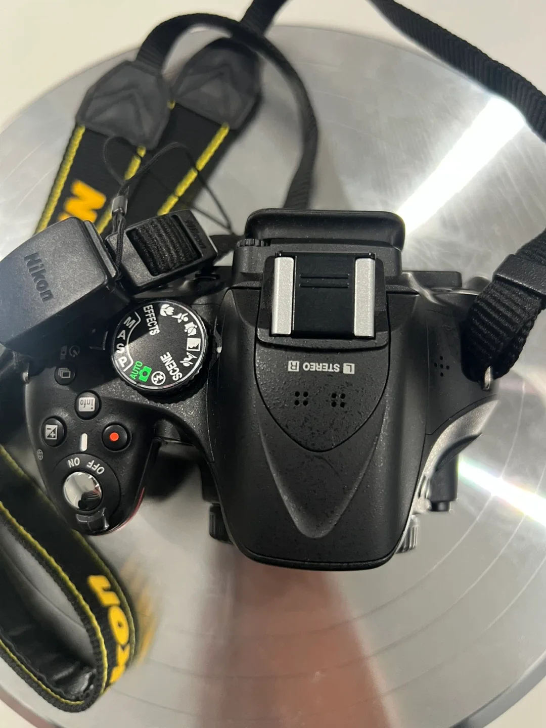 Nikon D5200 DSLR Camera w/ Canon Camera Bag image indicator(2)