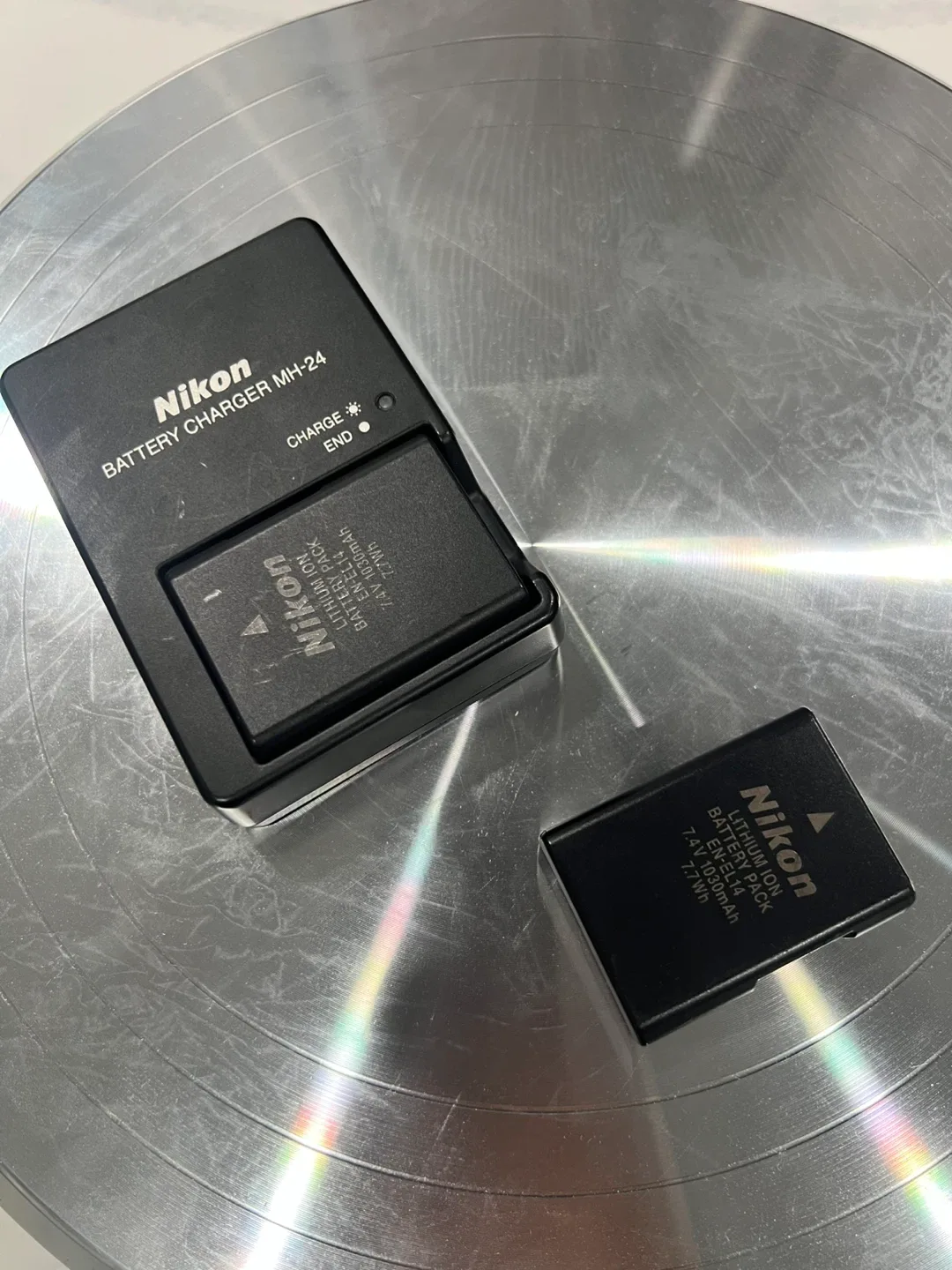 Nikon D5200 DSLR Camera w/ Canon Camera Bag image indicator(5)