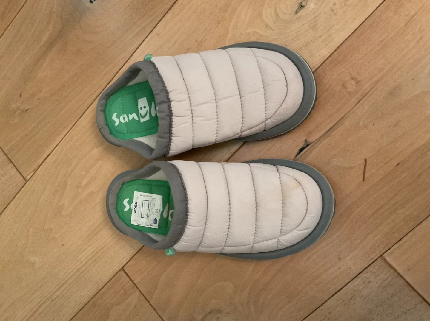 Sanuk Women's Cozy Vibe Sm slippers - Size 8 image indicator(3)