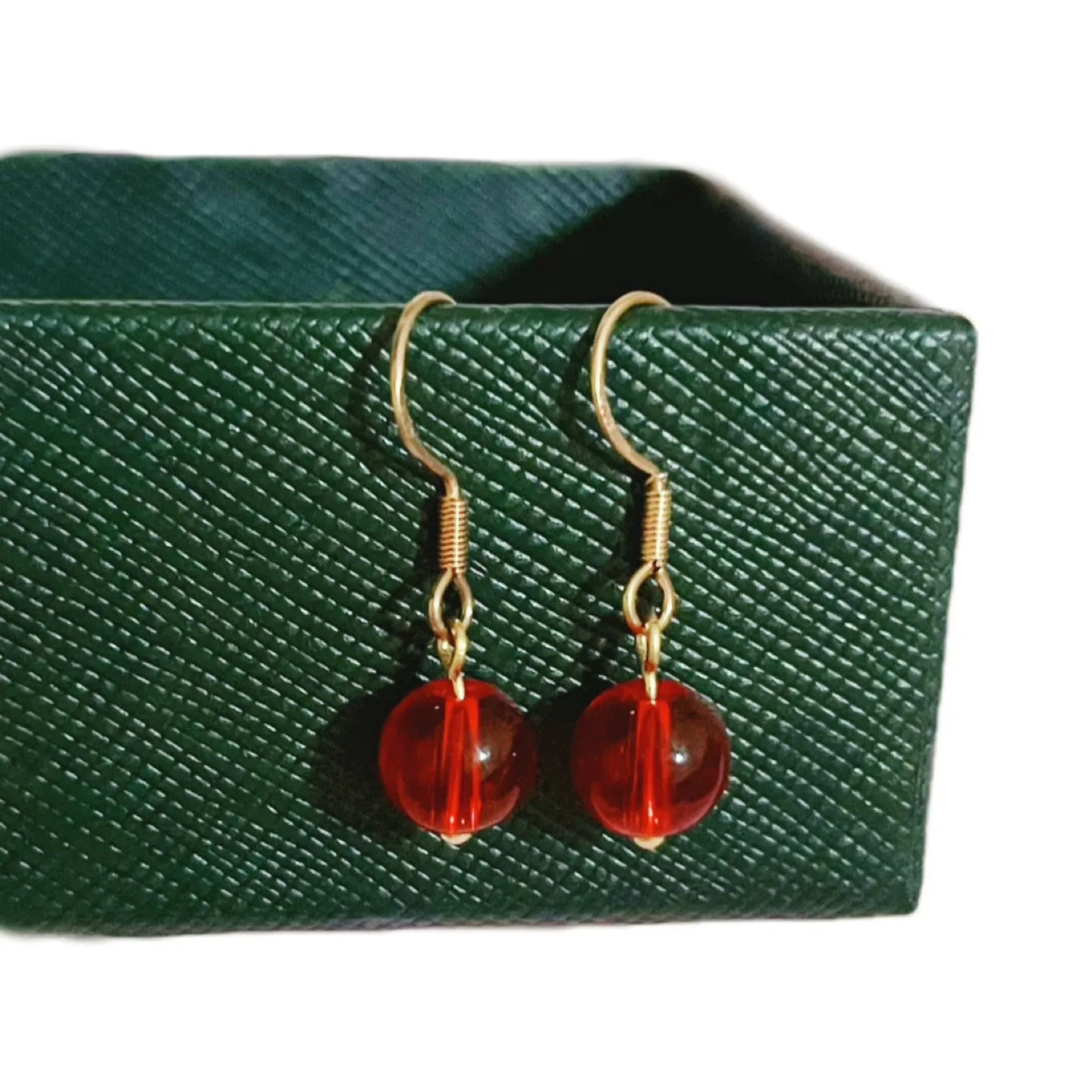 30 Pairs Assorted Styles Earrings Bundle (8 New, 22 Used) image indicator(6)