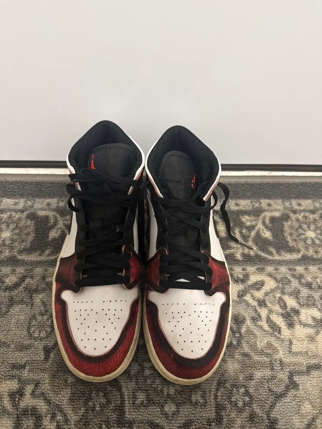 Nike Air Jordan 1 Mid Sneakers image indicator(2)