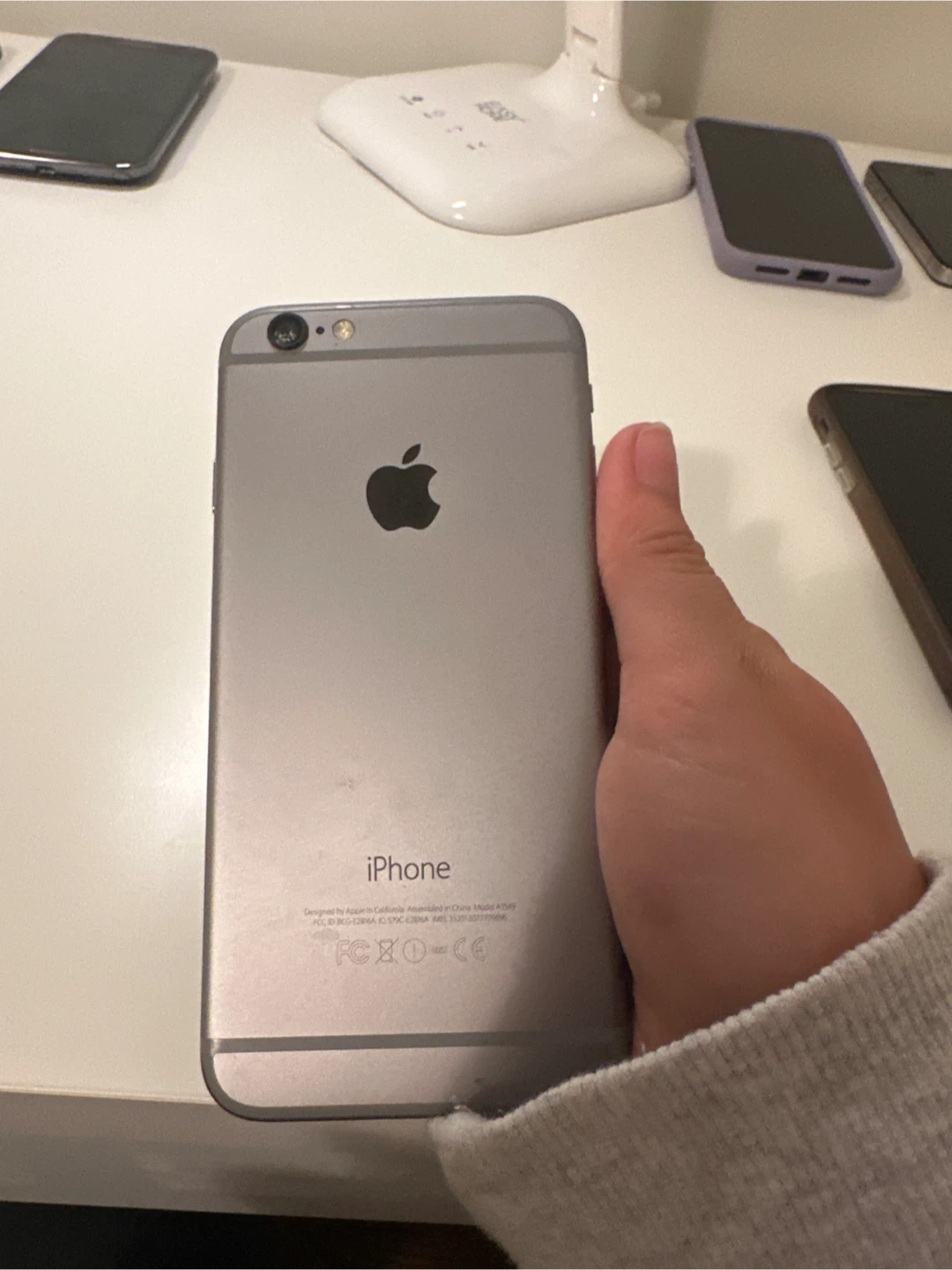 Apple iPhone 6s - Silver - photo 2