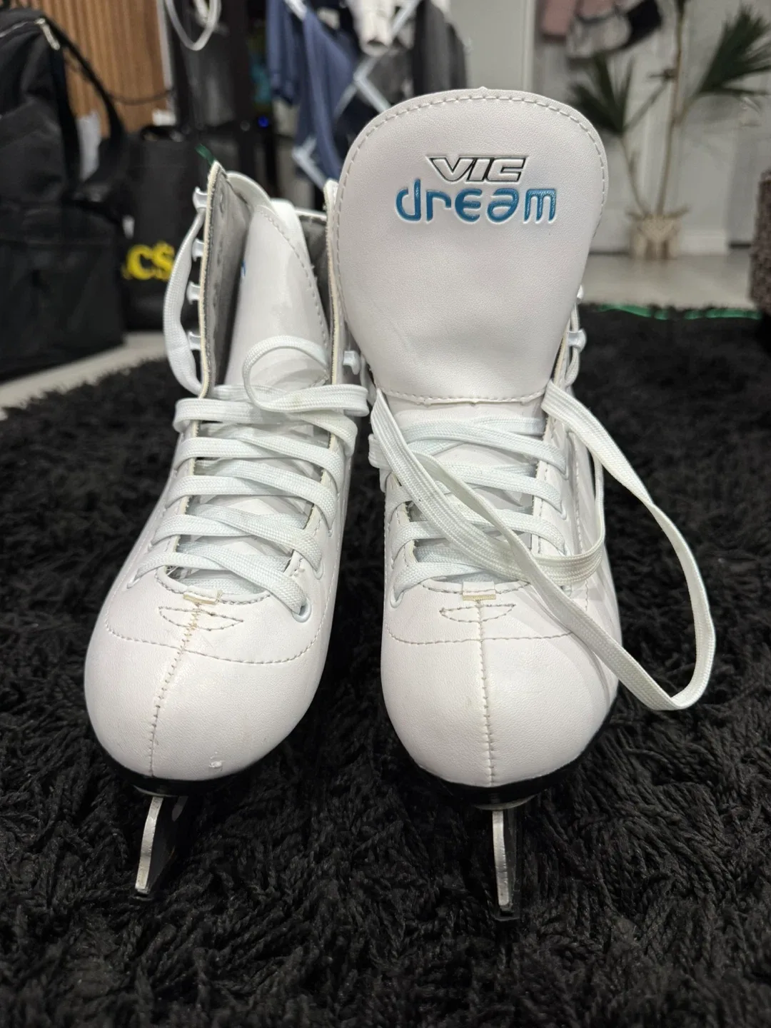 Vic Dream Ice Skates - US Size 6 image indicator(2)