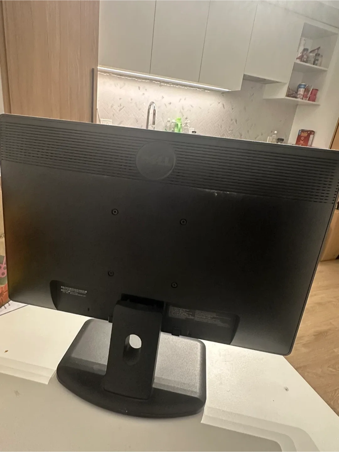 Dell Monitor - Great Condition thumbnail