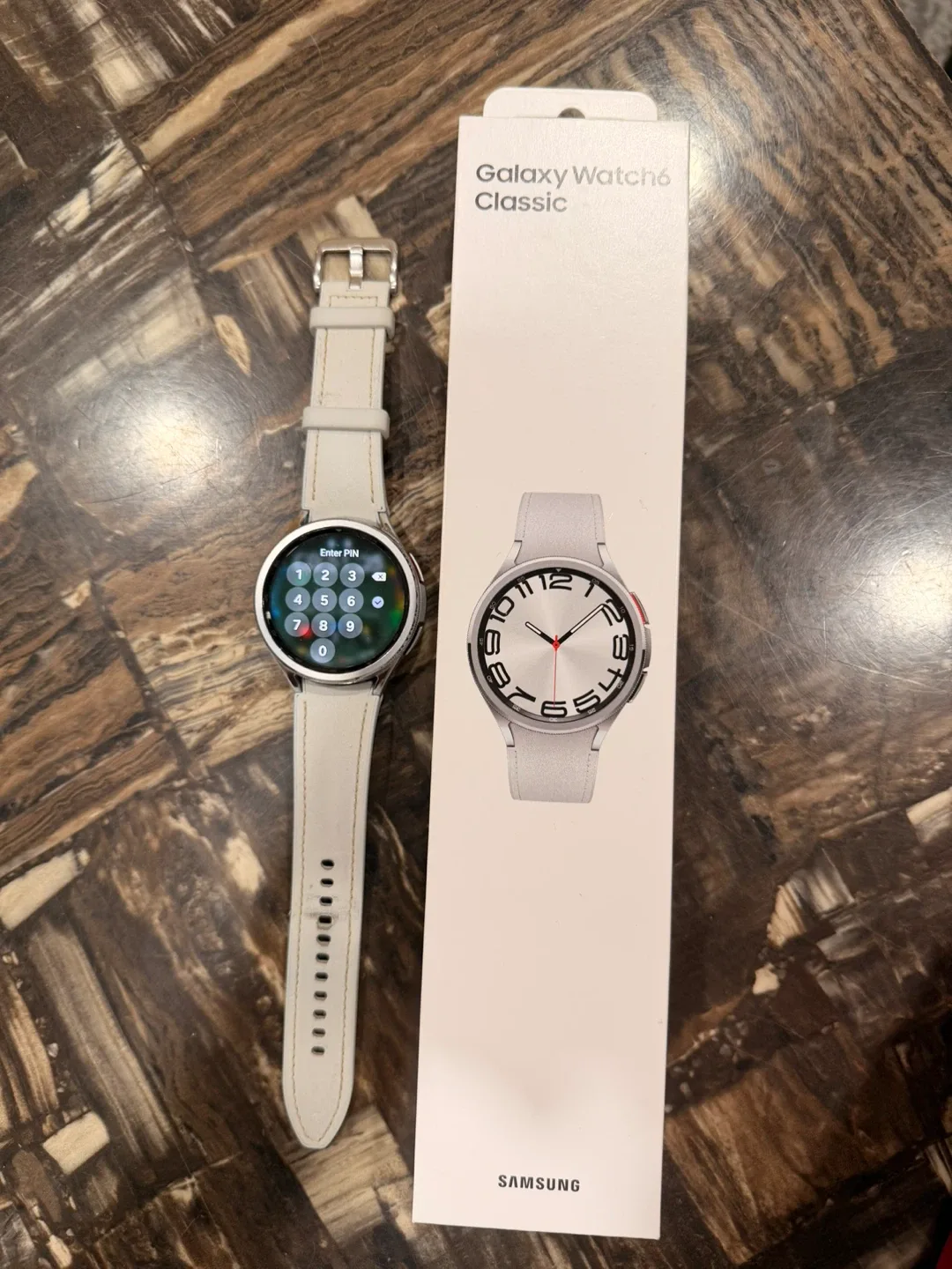Samsung Galaxy Watch6 Classic, Silver, Like New image indicator(2)