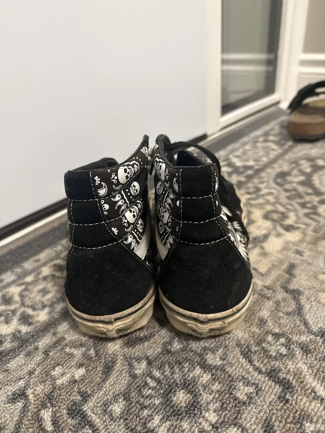 Vans Sk8-Hi Black/White Skull Shoes image indicator(3)