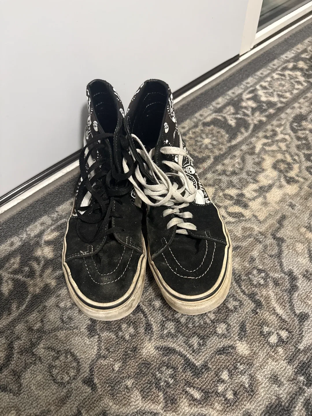 Vans Sk8-Hi Black/White Skull Shoes image indicator(4)