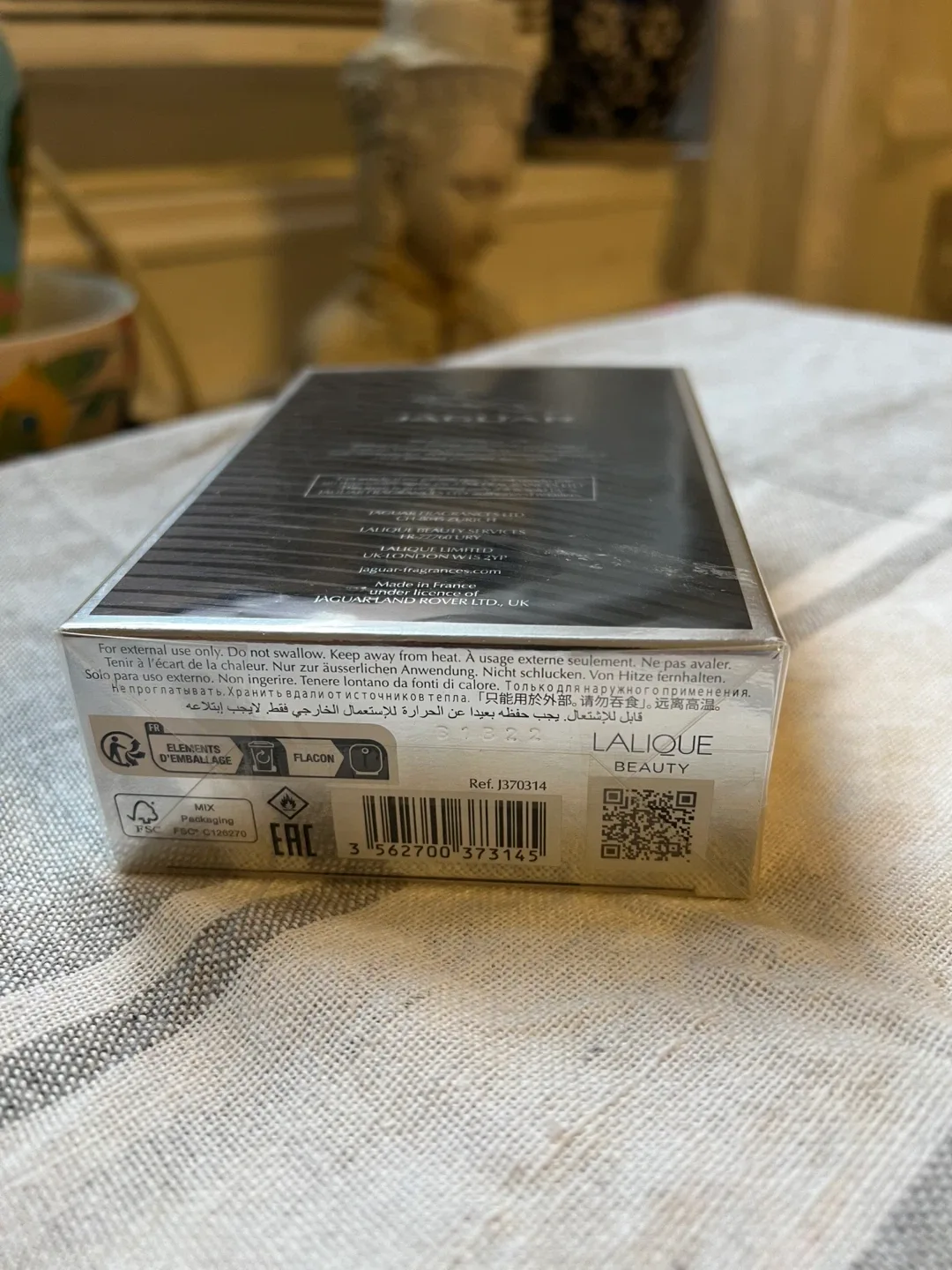 Jaguar Classic Black & Calvin Klein Escape for Men image indicator(4)