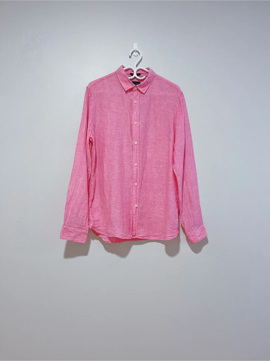 Men’s Pink Linen Shirt & Black Score Cargo Shorts image indicator(2)