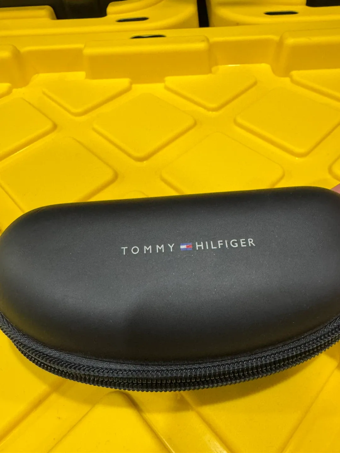Tommy Hilfiger Sunglasses with Case image indicator(2)
