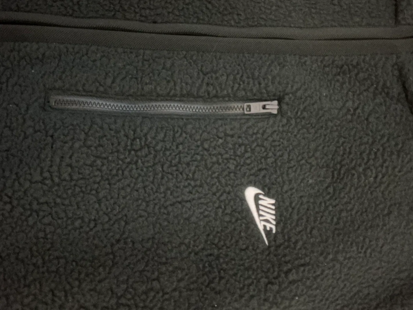 Nike Black Fleece Vest image indicator(2)