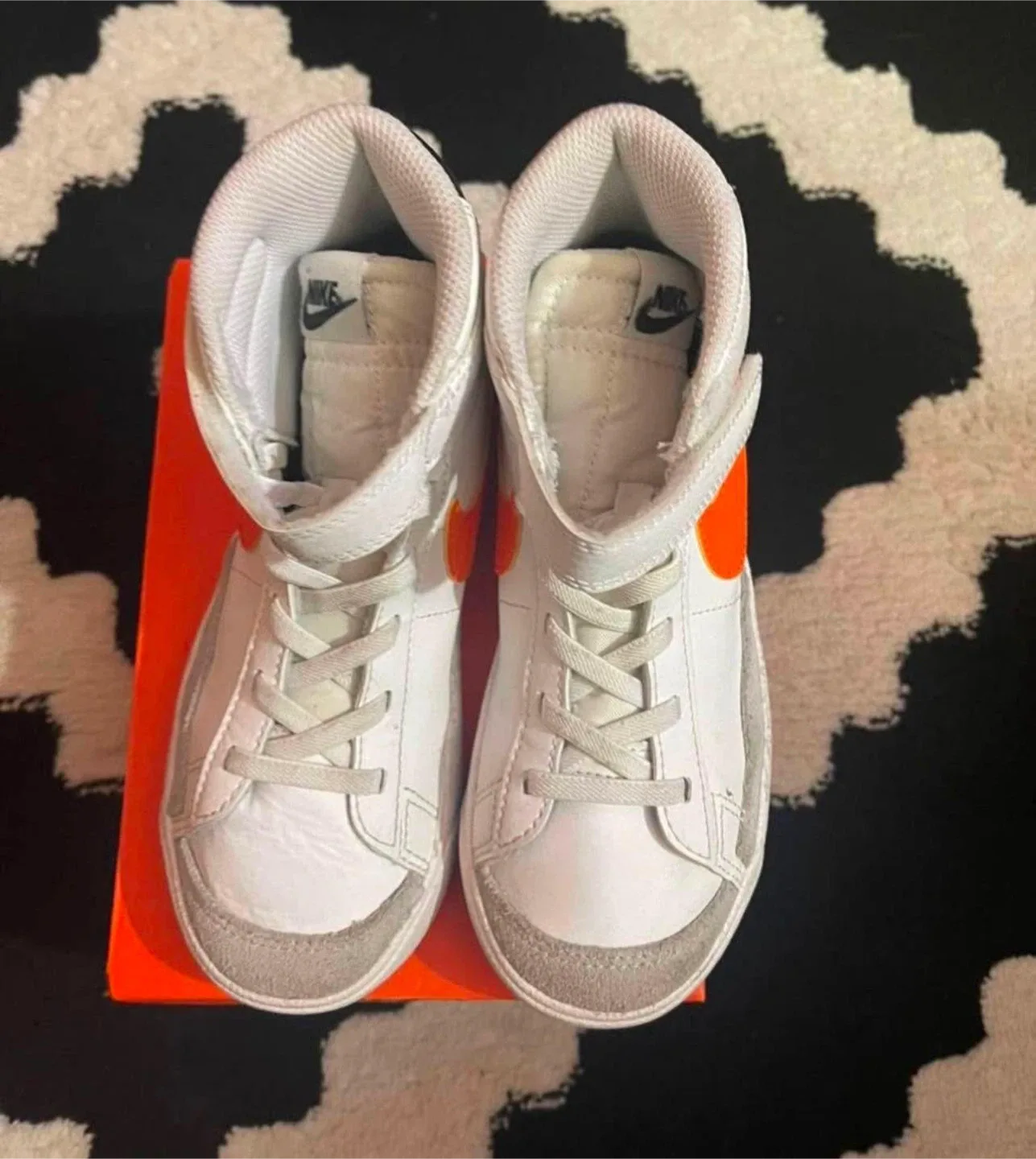 Nike Blazer Mid '77 High-Top Sneakers image indicator(5)