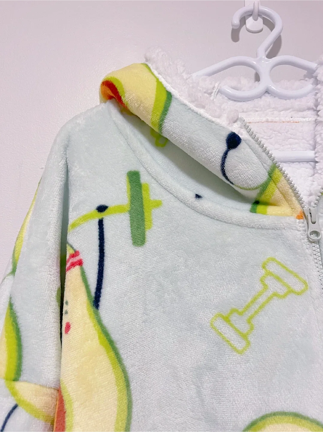 Brand New HBlife Oversized Avocado Wearable Blanket Hoodie image indicator(3)