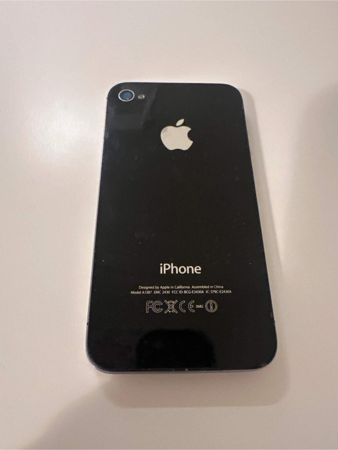 iPhone 4S - Classic Smartphone - photo 2