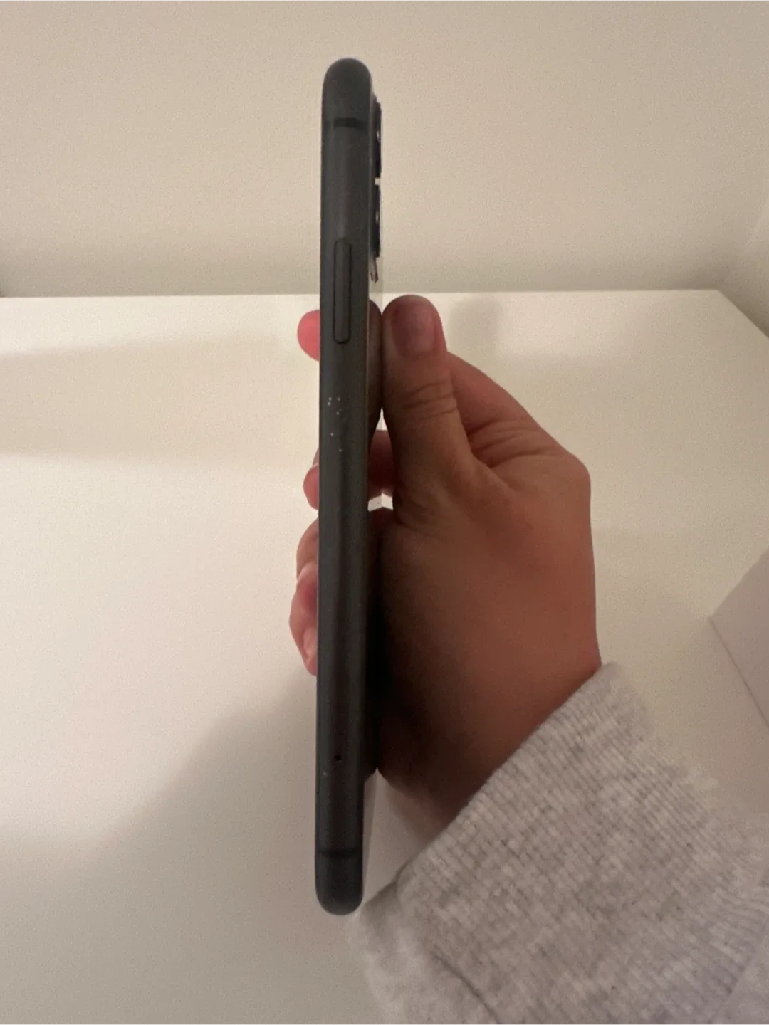 Apple iPhone 11 - Black image indicator(5)