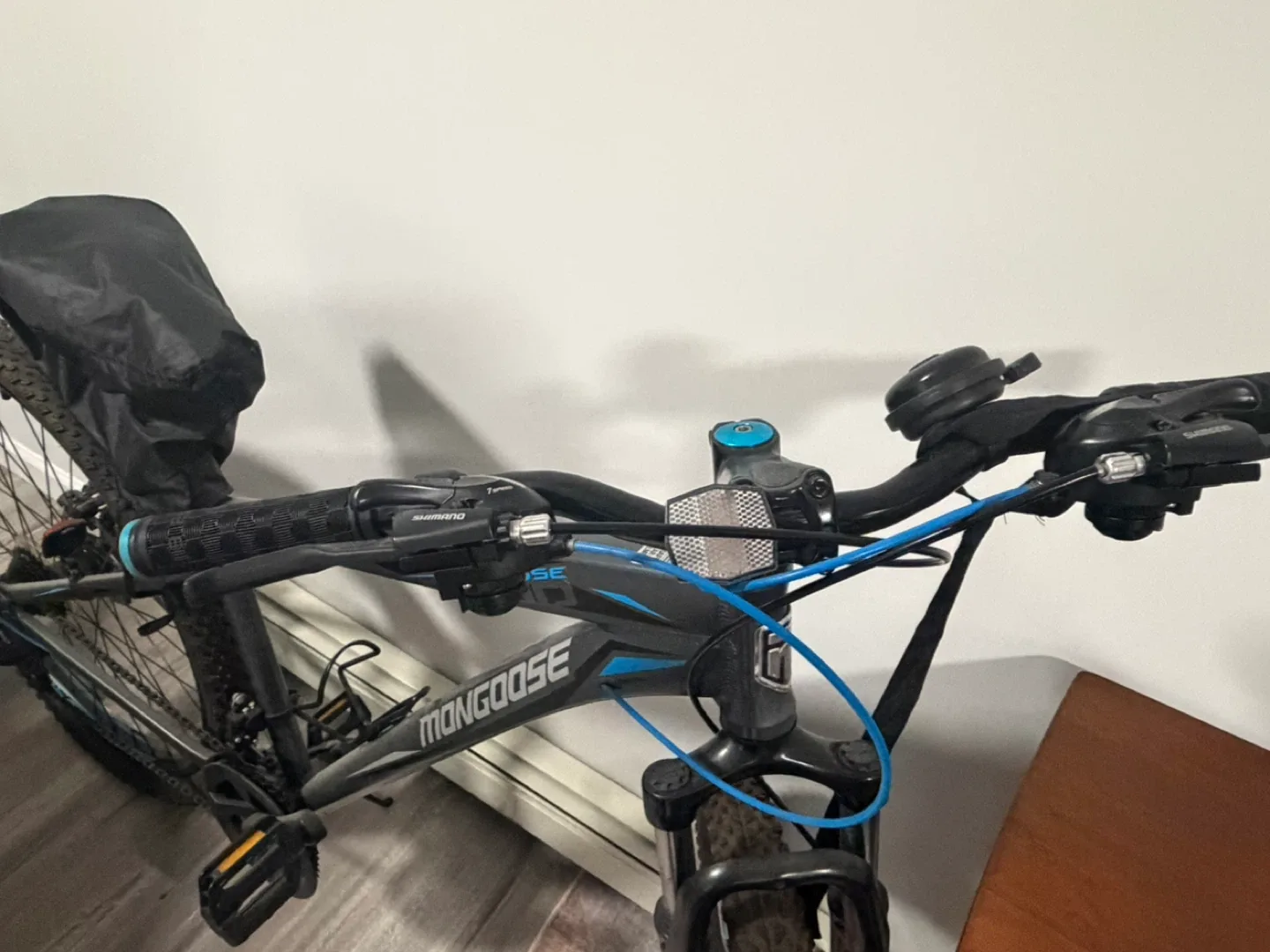 Mongoose Impasse Mountain Bike image indicator(3)